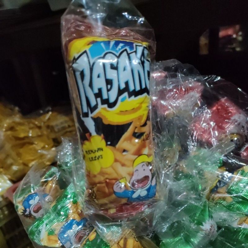 

Rasane snack makanan ringan rasa balado dan rumput laut rentengan