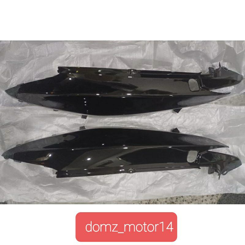 COVER BODY BELAKANG MOTOR HONDA SPACY WARNA HITAM