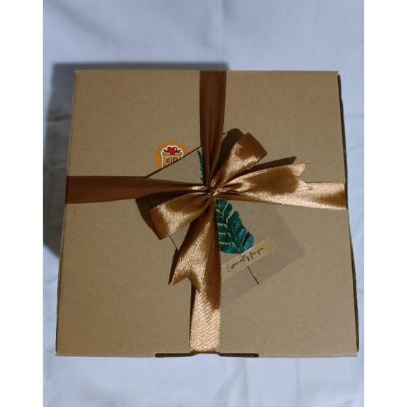 

Terlaris! (READY STOCK) HAMPERS SNACK / SNACK BOX COKELAT SILVERQUEEN ULTRAMILK / GIFT COKLAT / PAKET COKELAT PAKET JAJAN Original