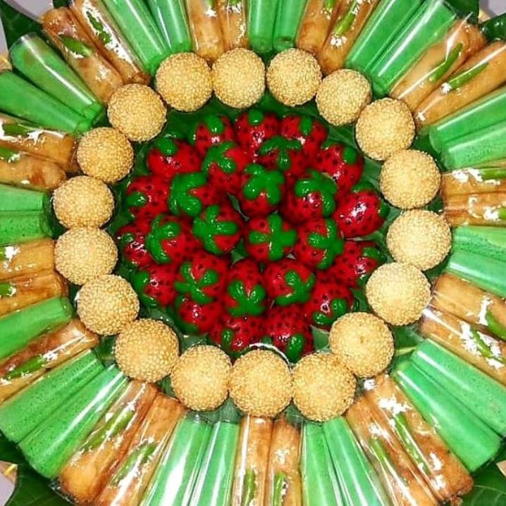 

Kue Tampah Jajanan Pasar Tradisional Aneka Rasa Bisa Request Porsi Bervariasi