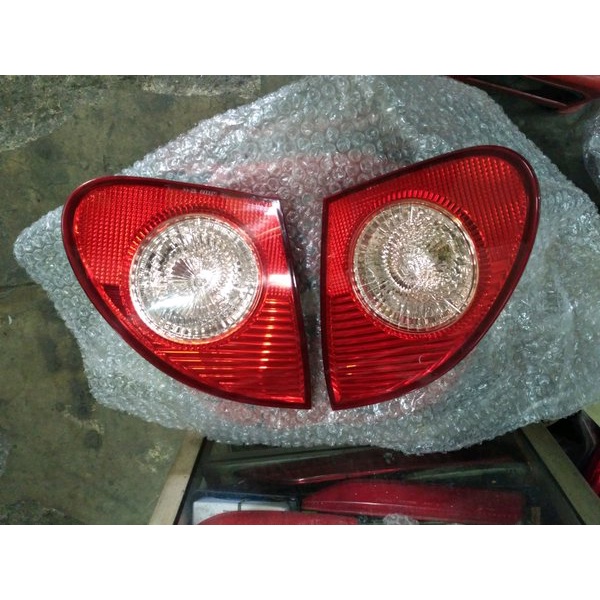 Lampu Bagasi Altis 2003