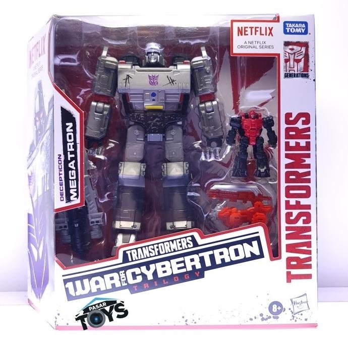 Megatron Transformers Netflix War for Cybertron Trilogy Voyager Class