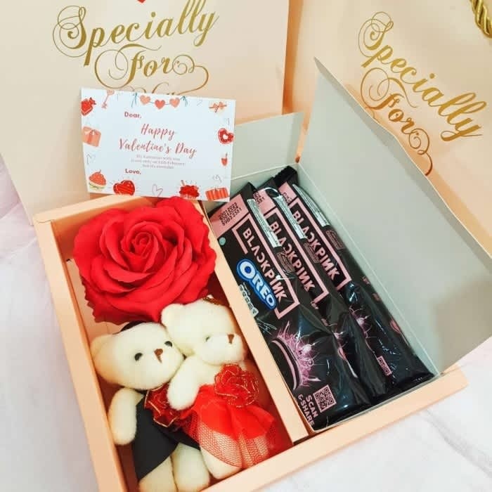 

SIAP KIRIM SPECIALLYGIFT - Hampers Valentine Kado Boneka Bear Coklat GB019 madalinsecollect