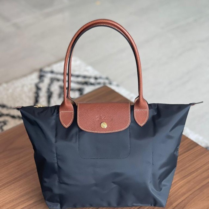 ✅New Longchamp Classic Slh Black Terbatas