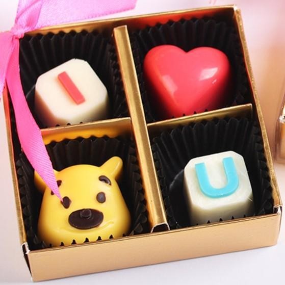 

Coklat Box Isi 4 | Valentin | Valentine |Parcel |Kado|Chocolate 099