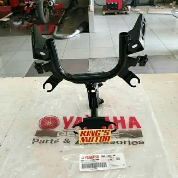 [New Ori] Breket Dudukan Cover Lampu Reflektor Depan Yamaha R 25 R25 Original Limited