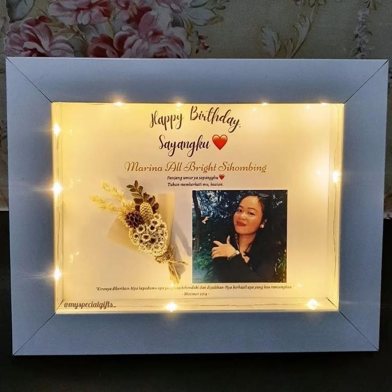 

Flash Sale Sehari Selesai! Pop Up Buket Edel Wis Foto Frame 3D Led / Lampu / Kado Anniv / Kado Wisuda / Kado Sidang / Kado Wedding / Kado Ultah / Kado Ulang Tahun / Kado Spesial / Kado Unik / Bingkai Edel / Bingkai Foto / Kado Bingkai / Valentine /