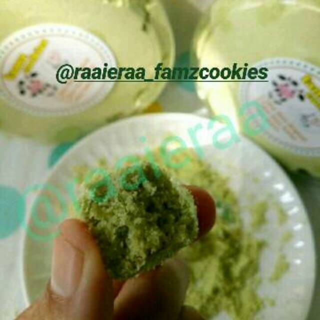 

Kue Kering Kue Susu Dancow Matcha & Strawberry Famzcookies