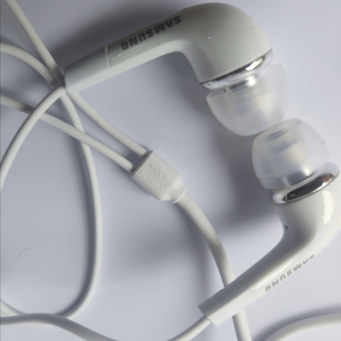 Headset Samsung Galaxy A70 Original Made In Indonesia Earphone Bass