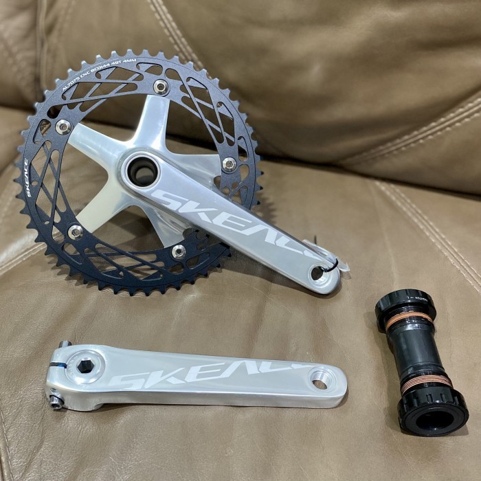 CRANKSET SPIDER HOLLOWTECH SKEACE HITAM-SILVER 49T BCD144 BB HT2