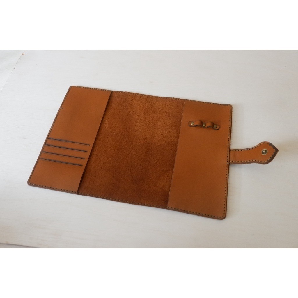 

BINDER BOOK COVER KULIT/BUKU HARIAN/BUKU KULIAH/KANTOR/SEKOLAH