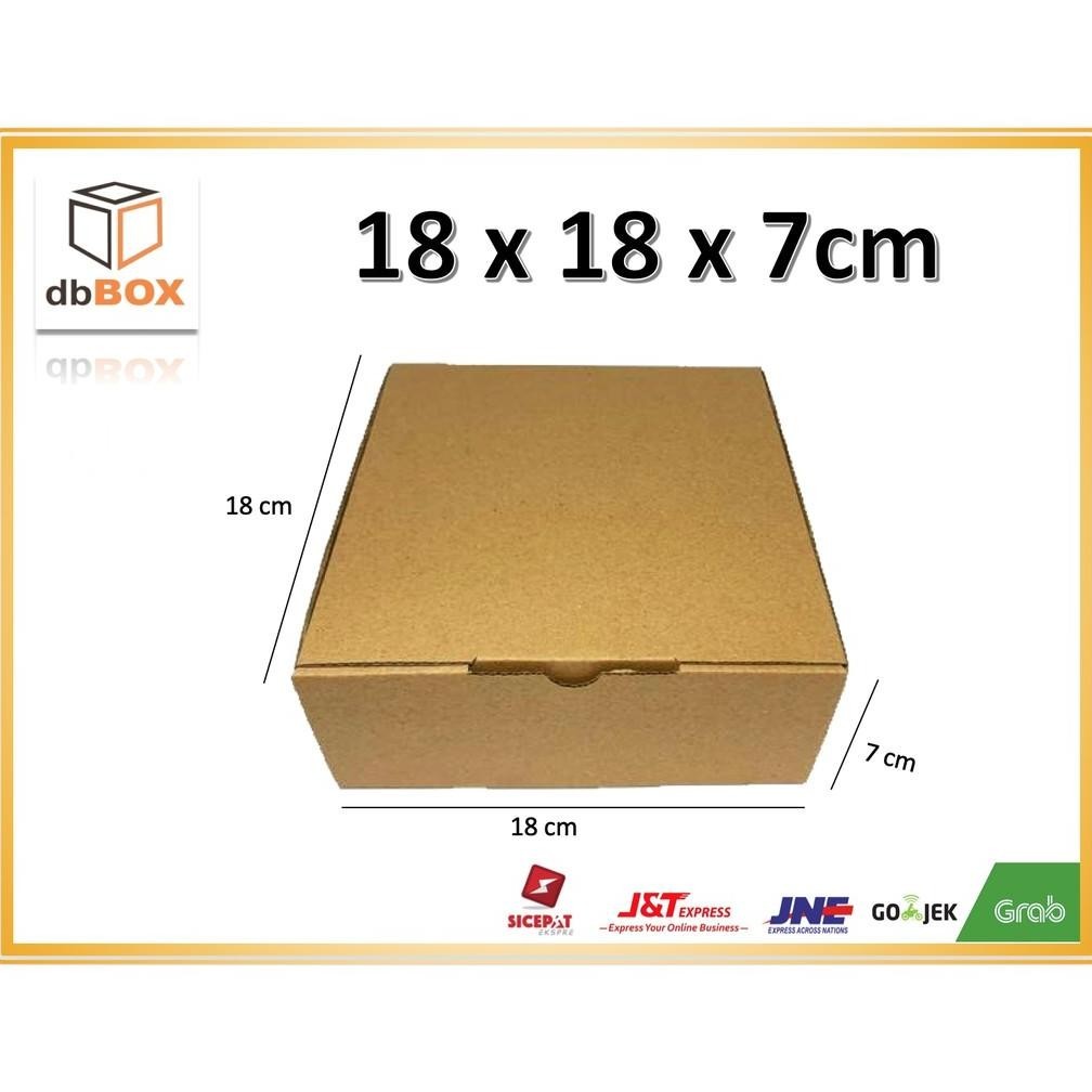 

Paket Instan (10pcs) Kardus 18x18x7 cm....Die Cut kotak Kue, snack -aksesoris-dll model box pizza