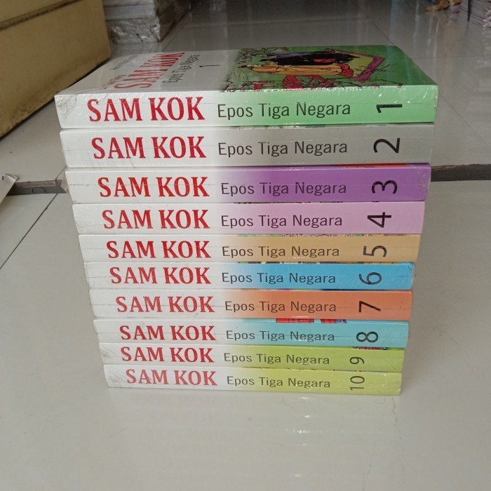 

Buku Cerita Bergambar At Komik"Sam Kok"Roman Klasik Tiongkok.