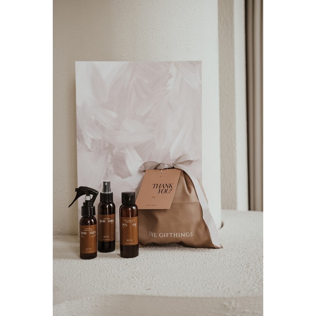 

Ready BROWN- Thegifthings hampers gift / travel sanitary / wedding souvenir