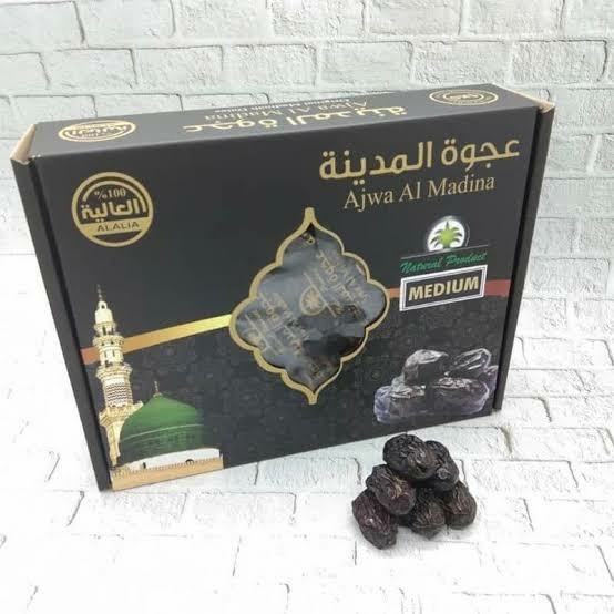 

Kurma - Kurma Ajwa 1Kg Premium/Korma Ajwa Madinah 1Kg/Kurma Ajwa Kemasan 1Kg