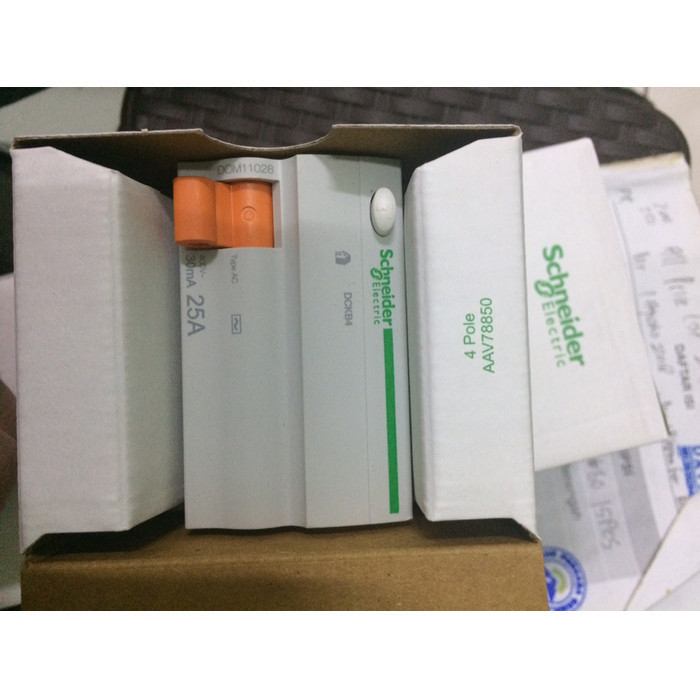 RCCB DOMAE 3P+N 25A 30MA