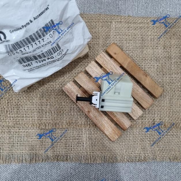 Pedal Switch Brake Stop Lamp Switch Rem Jeep Wrangler Grand Cherokee Sparepart