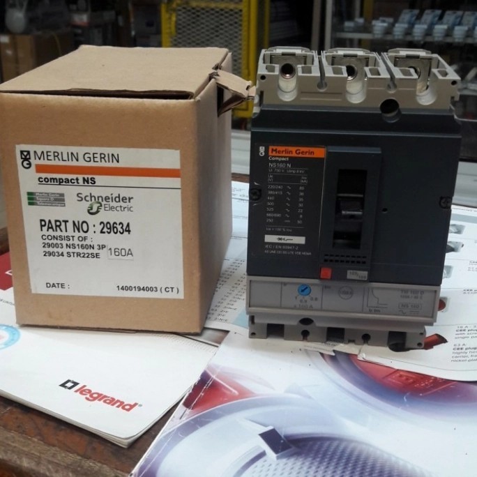 BREAKER MCCB NS160N 125A 3P MERLIN GERIN