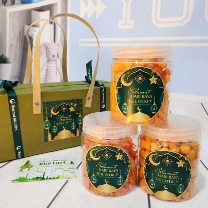 

Hampers Ramadhan 3 Toples Snack - Parcel Lebaran Kado Mewah Rmd-3Snack