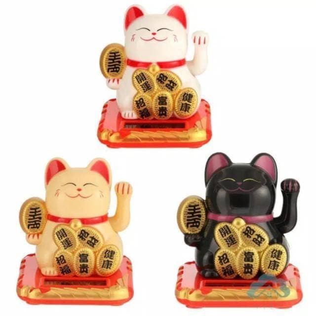 kucing keberuntungan cream / patung kucing