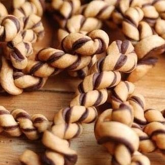 

Terlaris Kue Tambang/Kue Untir Kiloan Pengiriman Cepat
