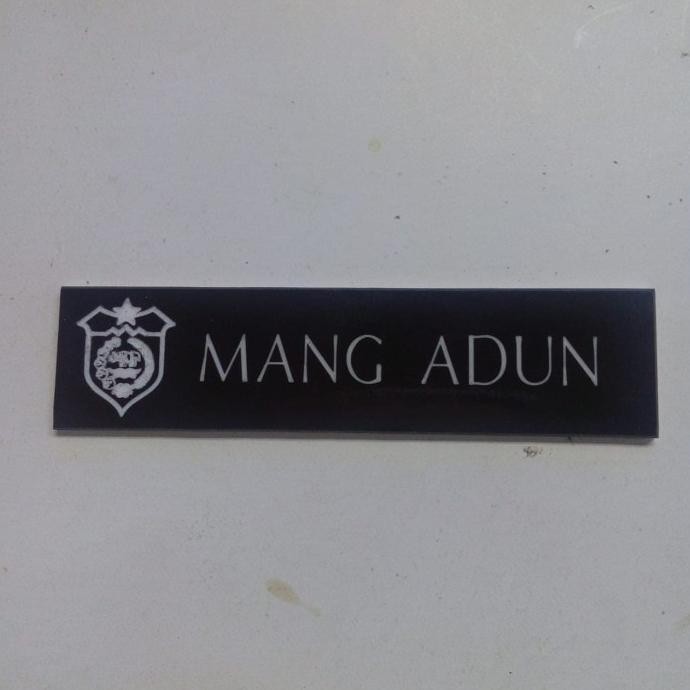 

New Sale Name Tag Magnet Nama Dada Fiber Grafir Komputer Stok Terbatas