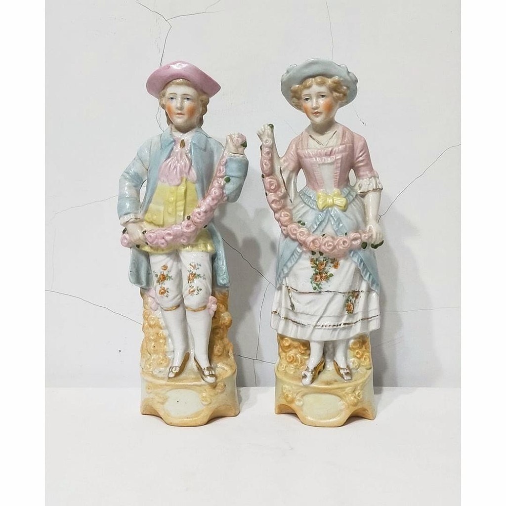 sepasang boneka keramik eropa antik