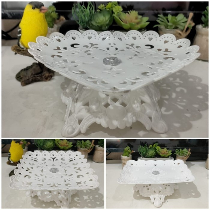 

Piring Saji Kue/Makanan Bahan Plastik Berbagai Motif