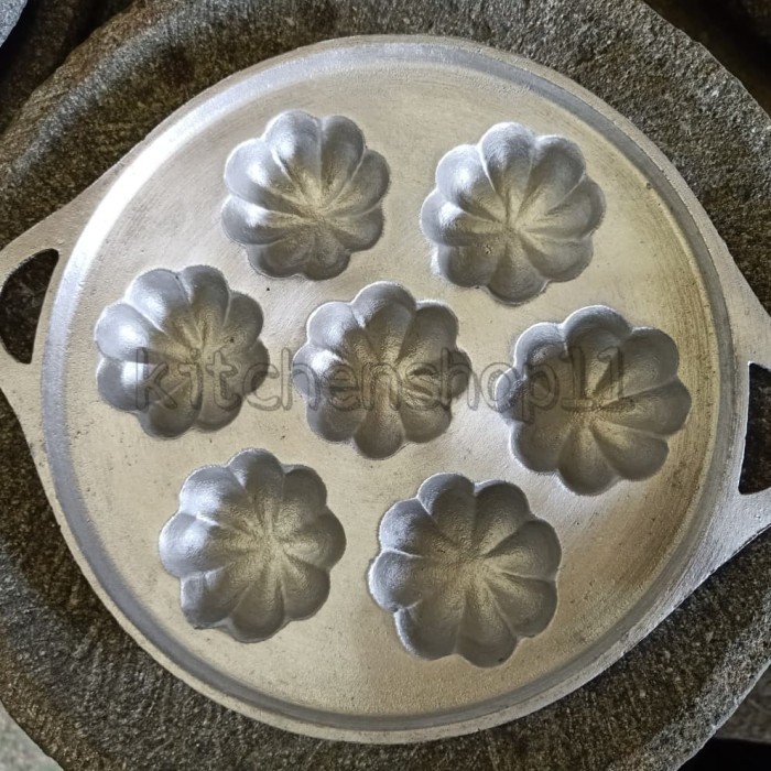 

Cetakan Loyang Kue Cubit Motif Bahan Aluminium