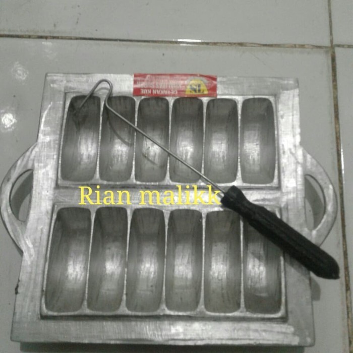 

Cetakan Kue Pukis/Pancong/ Bandros/Rangi Isi 10 Lubang Bahan Alm Cor