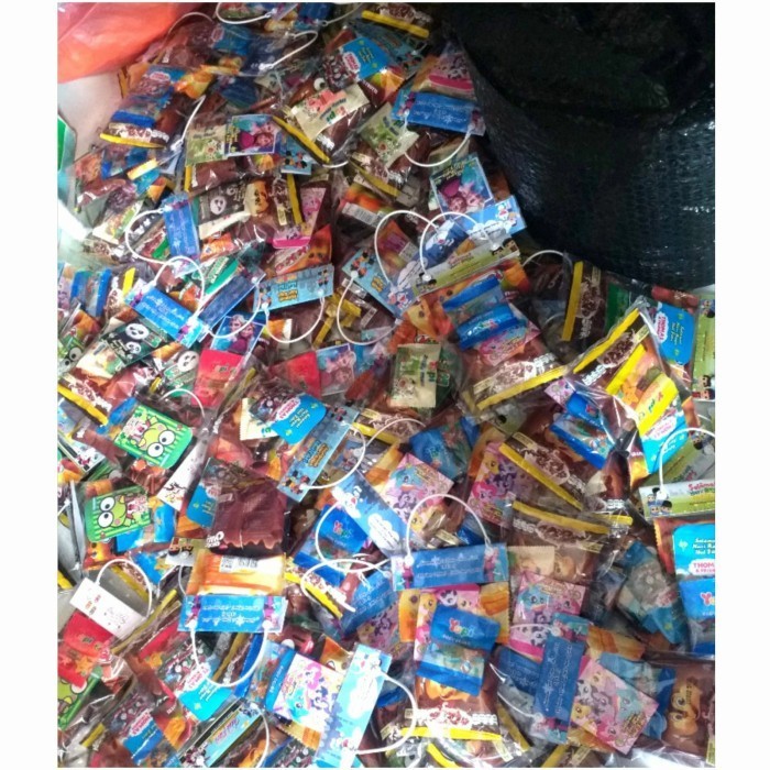 

Paket Snack Lebaran Lengkap Plastik Lebaran / Amplop Thr / Plastik
