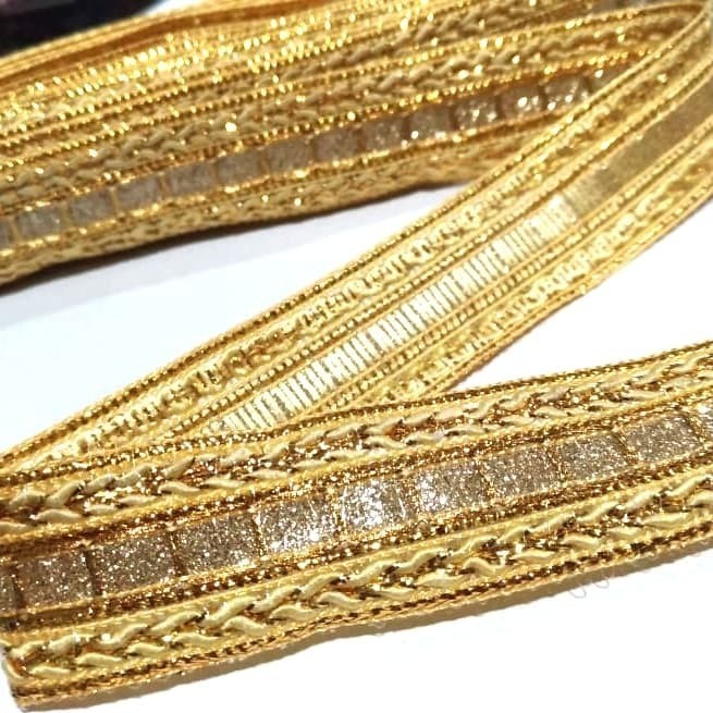 

Renda India 1995 - Emas (10 yard)