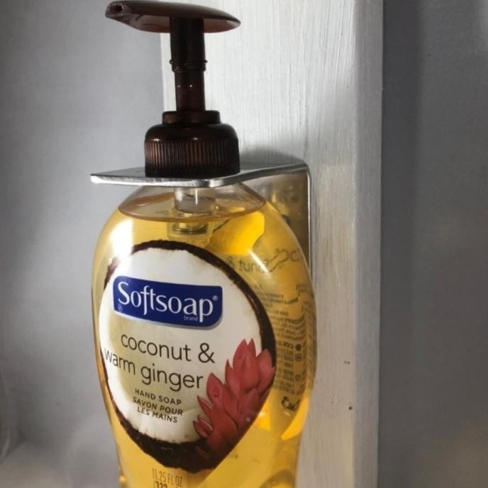 Miliki Gantungan Botol Sabun/Soap Dispenser Holder Stainless/gantungan sabun .,