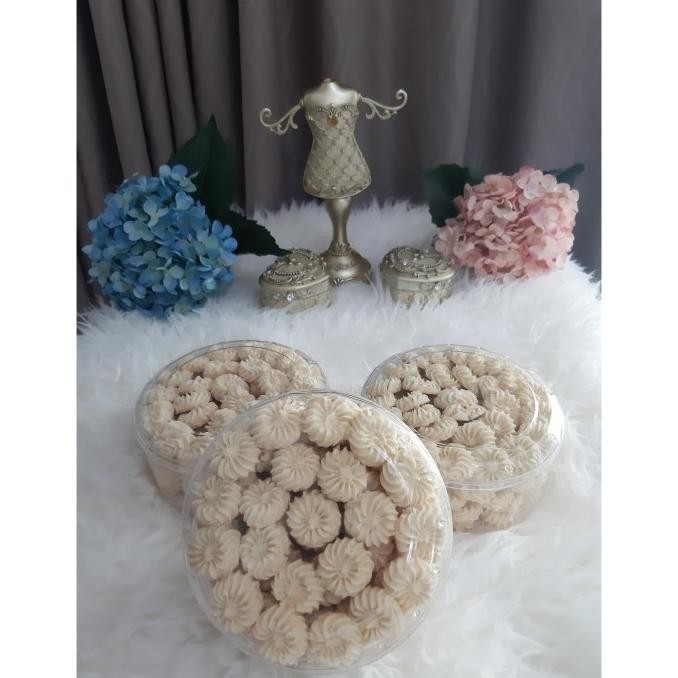 

Kue Sagu Keju Toples Stok Terbatas