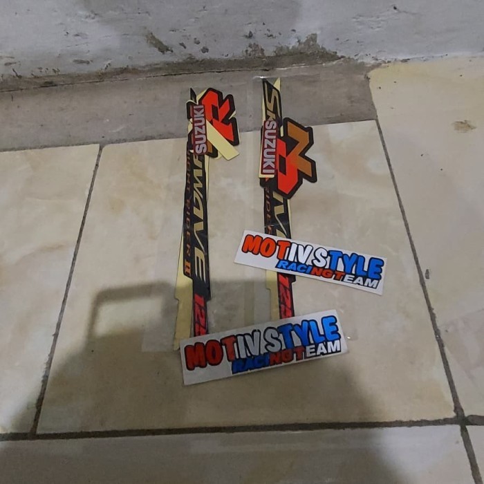 striping suzuki skywave nr 2 hitam
