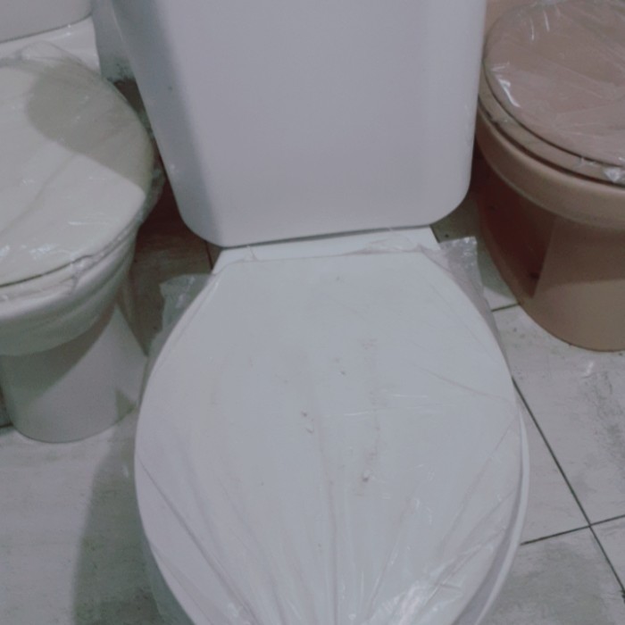 CLOSET DUDUK MEREK HCG