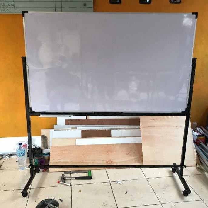 

Whiteboard Standing Magnetik 90X 120Cm