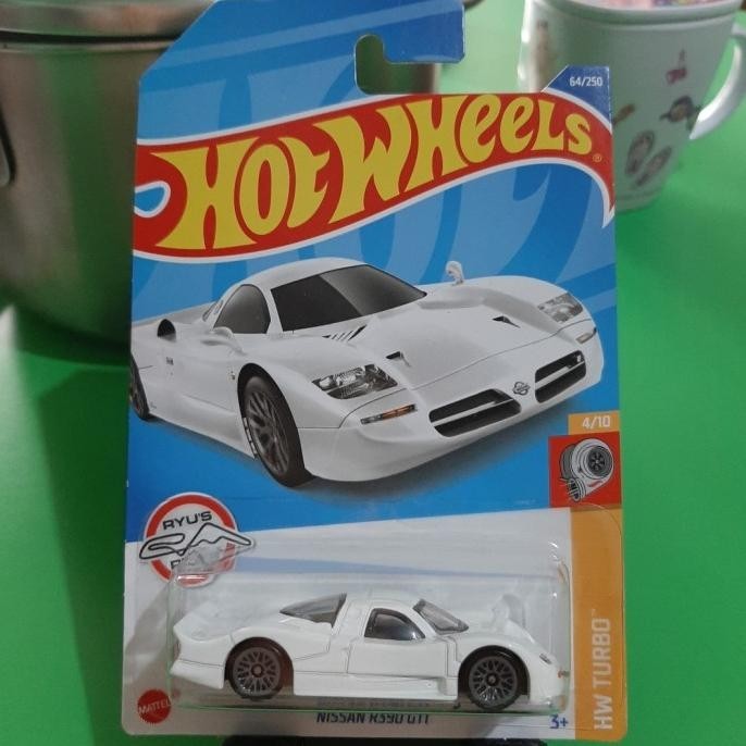 hotwheels nissan r390 gti putih