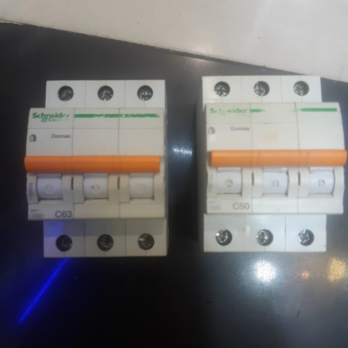 mcb 3p 50a 63a schneider bekas