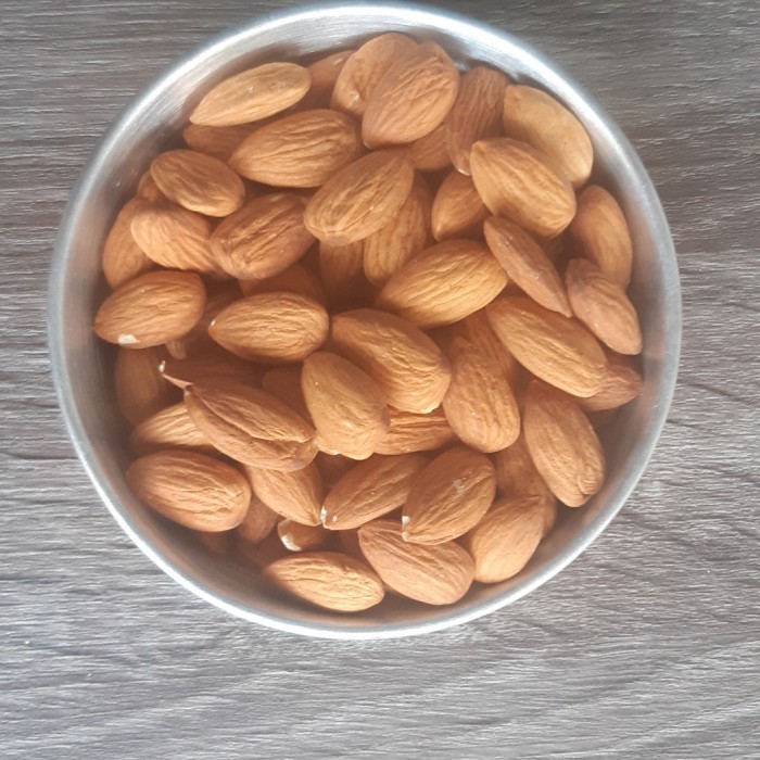 

kacang almond mentah,raw almond blue diamond 1kg