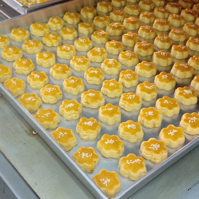 

Salted Egg Cookie Law's Kitchen