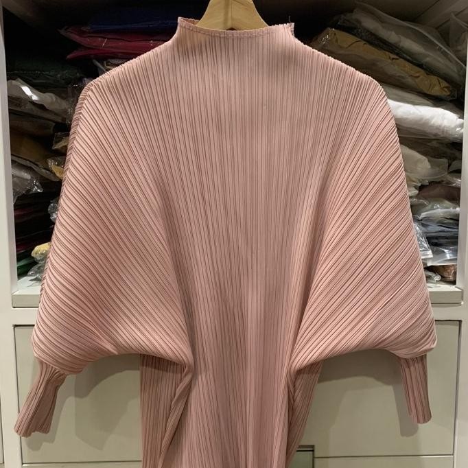 Blus Atasan Bigsize Rajut Jumbo Wanita