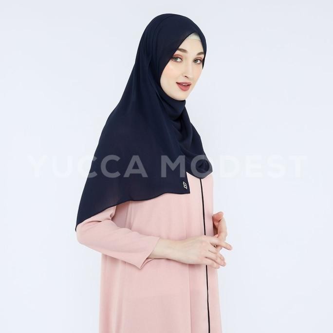 Hijab Pashmina Polos Crinkle Chiffon Safaa Midnight - Yucca Modest