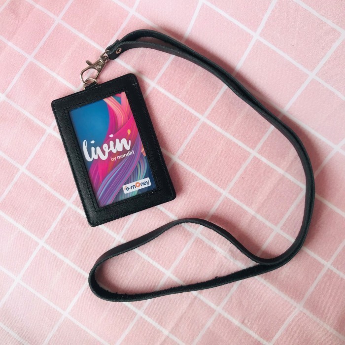 

Name Tag Id Card Kulit Lanyard Gantungan Tali Kartu Adriell Cirillo