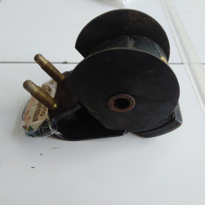 Engine Mounting 12362-11010 Toyota Corolla Ee80 Original
