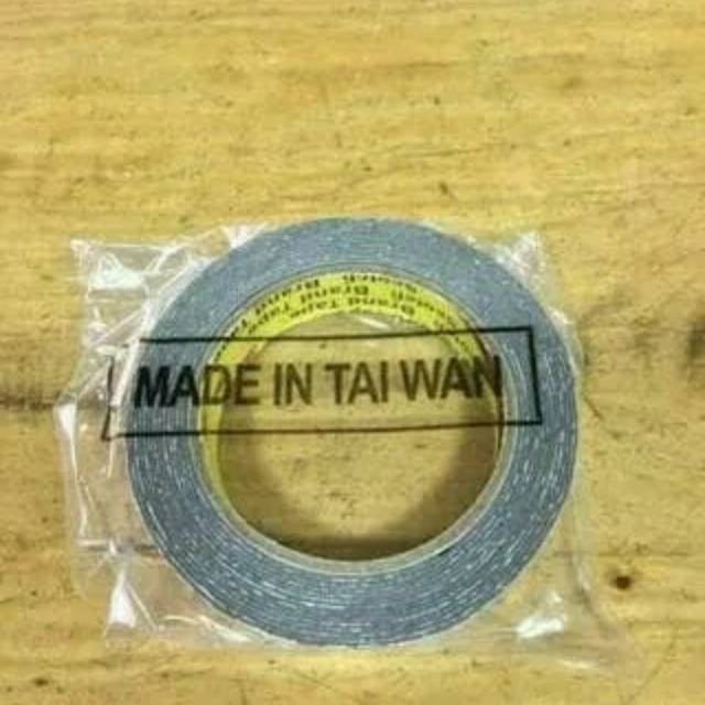 

Perekat Double Tape 3M Abu Berkualitas