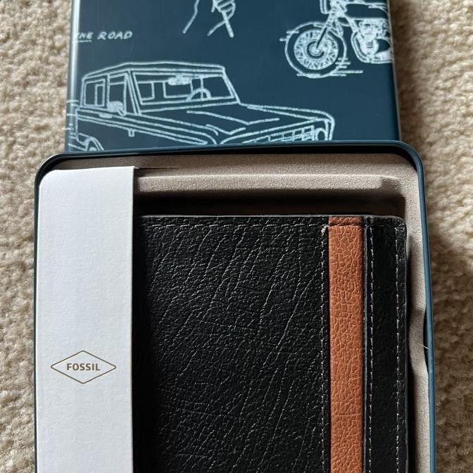 Nwt Dompet Fossil Ennis Traveler Rfid