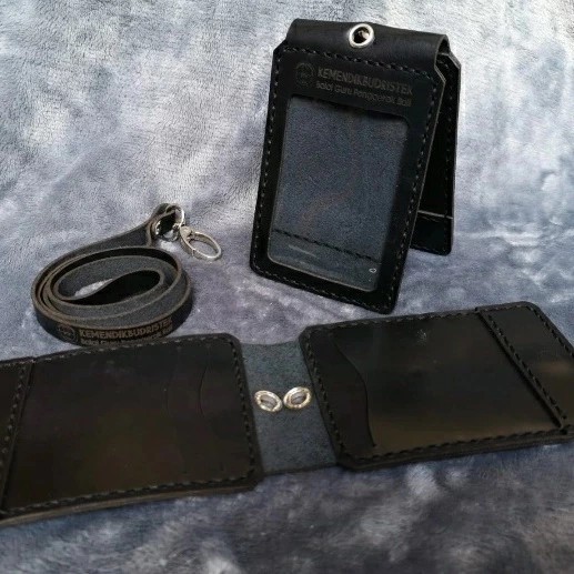 

BARANG TERLARIS id card holder 2 sisi