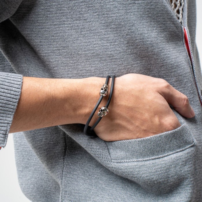 Alexander Mcqueen Double Skull Bracelet Black Shw