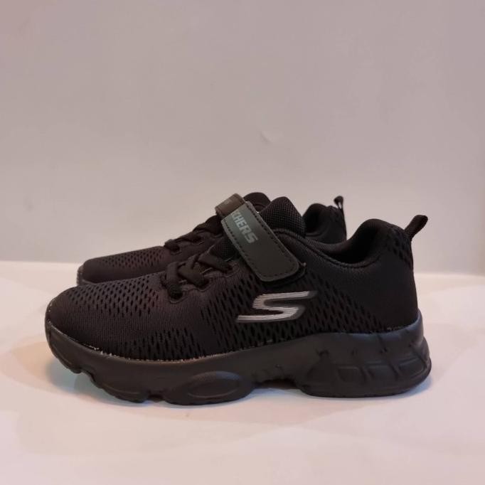 SEPATU ANAK SEKOLAH LAKI-LAKI PEREMPUAN SKECHERS FULL BLACK HITAM POLO GM